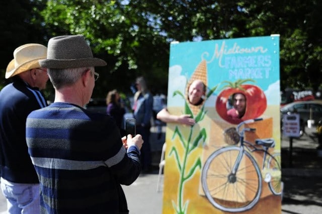 farmers market